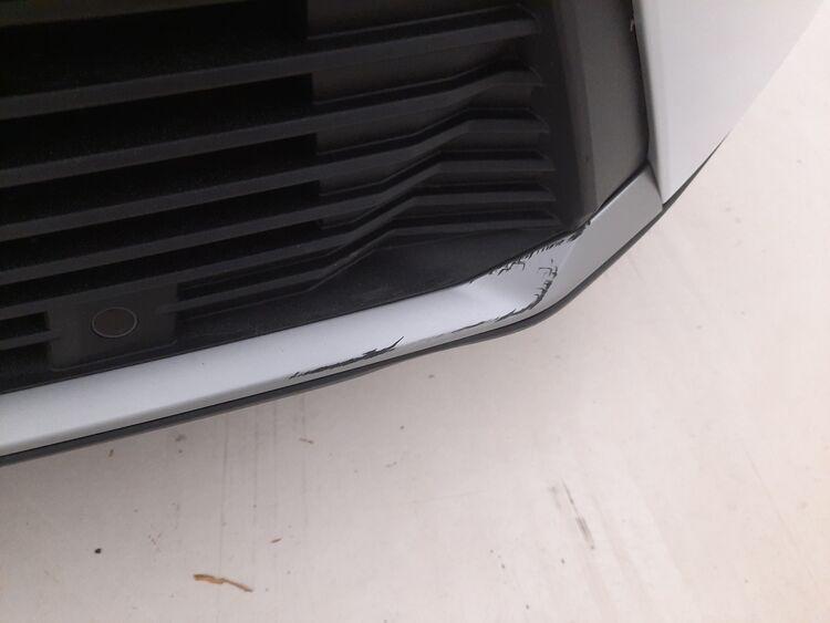 Peugeot 2008 Allure BR555555 1.2 Benzina 100CV