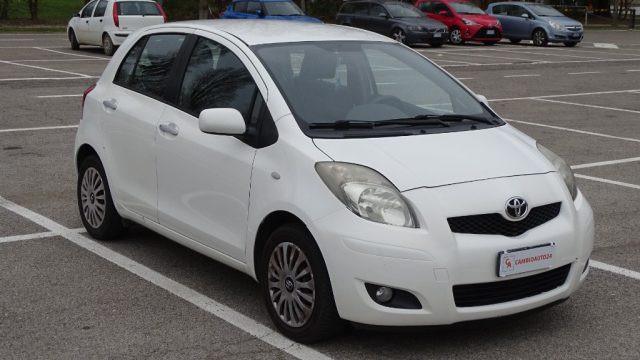 TOYOTA Yaris 1.300 100 cv, 5 porte, versione "Sol", Garanzia..