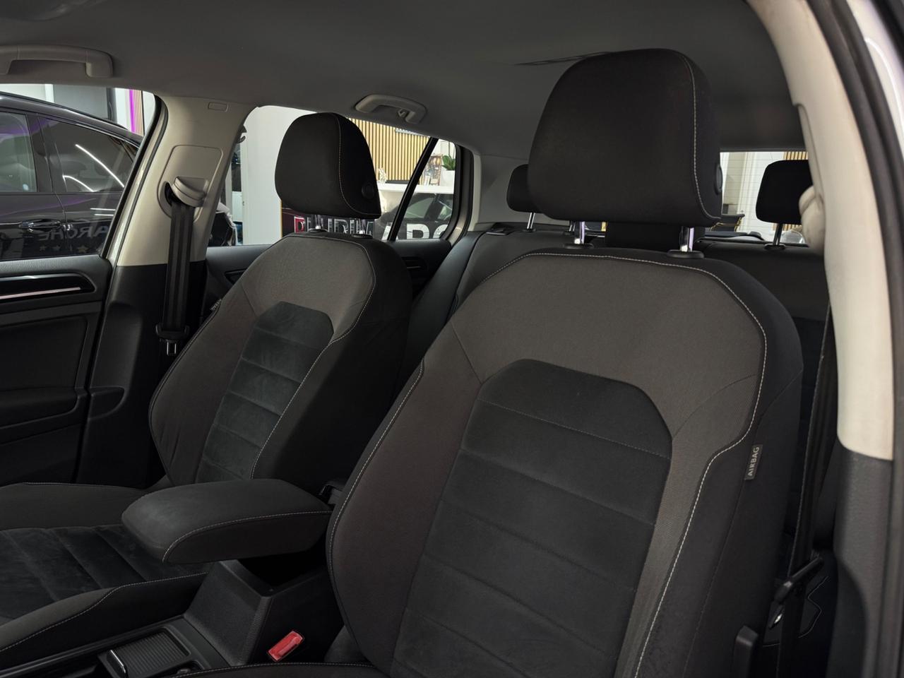 Volkswagen Golf 1.6 TDI DSG Highline BlueMotion Technology