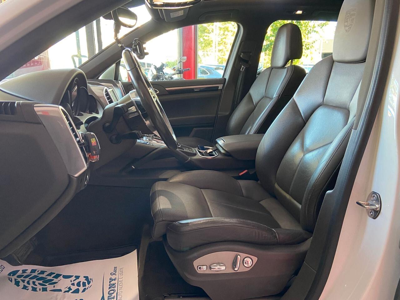 Porsche Cayenne 250CV 3.0 Diesel