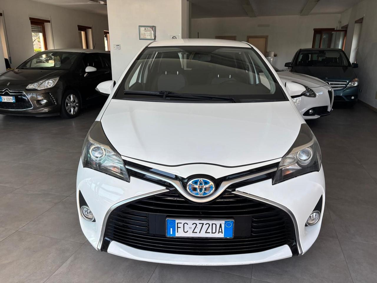 Toyota Yaris 1.5 ANNO 2016 73 CV CAMBIO AUTOMATICO OK NEOPATENTATI