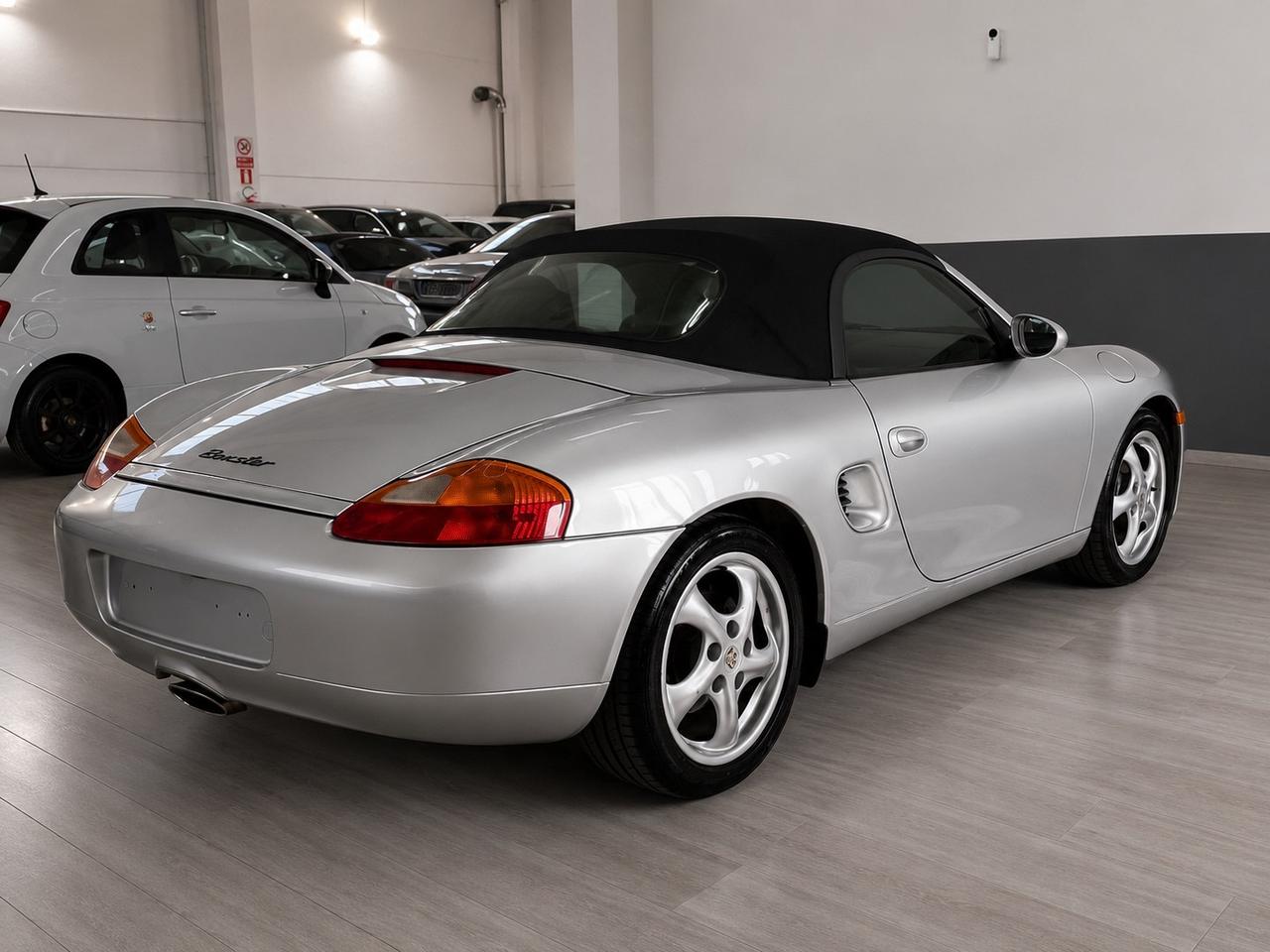 Porsche Boxster 2.5i 24V cat