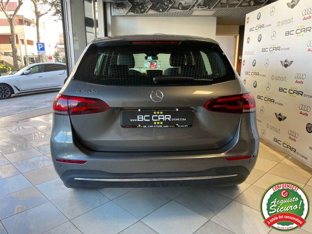 MERCEDES-BENZ B 180 d Automatic *PELLE*FULL LED*NAVI