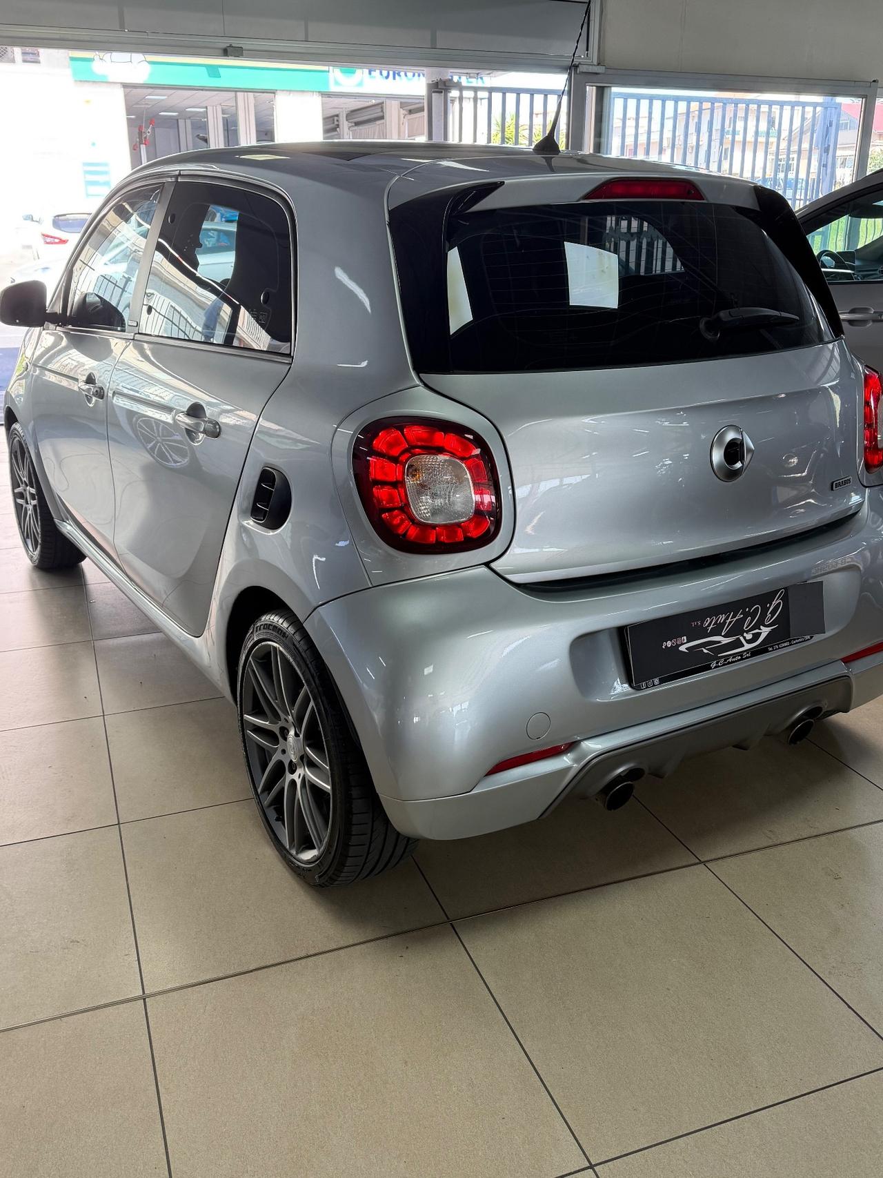 Smart ForFour 1.0 70CV ALLESTIMENTO BRABUS AUTOMATICO