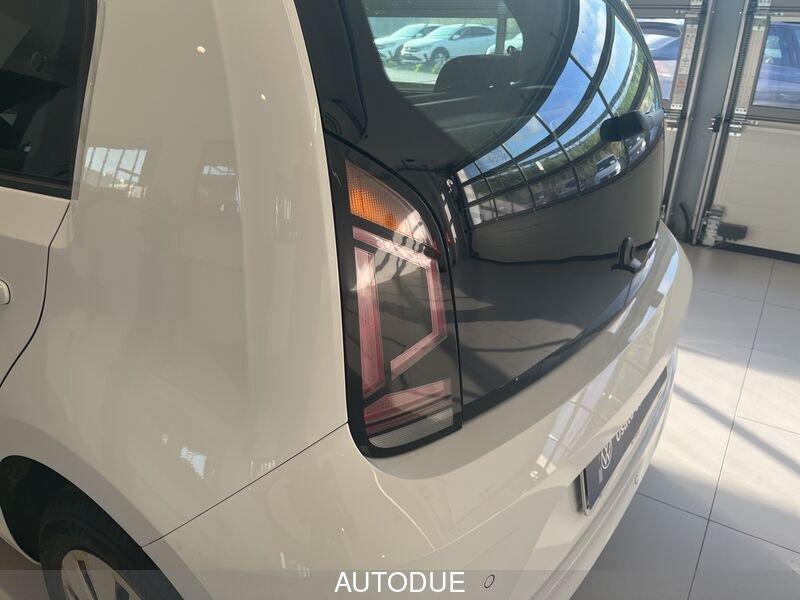 Volkswagen up! UP 1.0 MOVE 65 CV