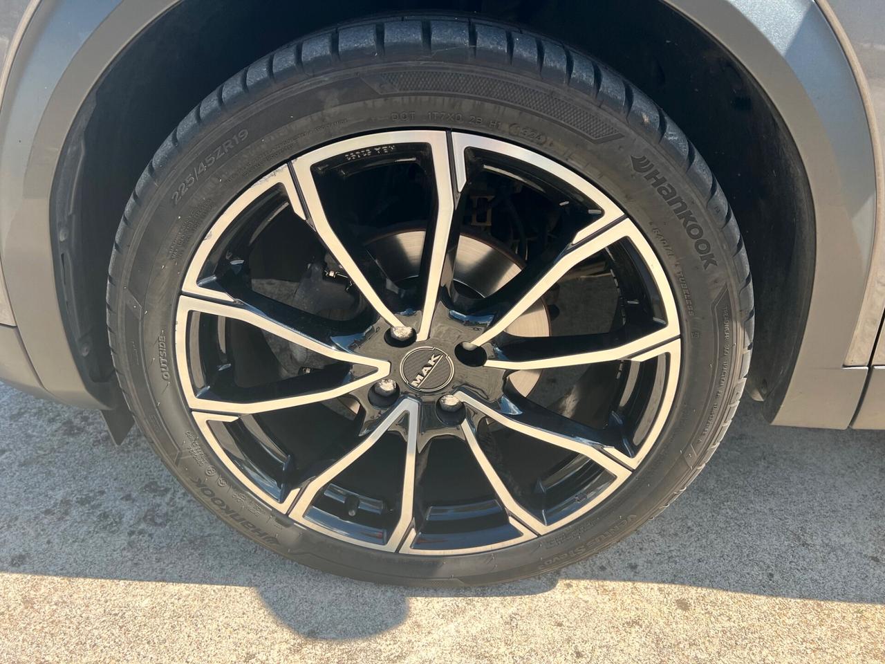 Peugeot 2008 PureTech 130 S&S EAT8 Allure Navi Pack