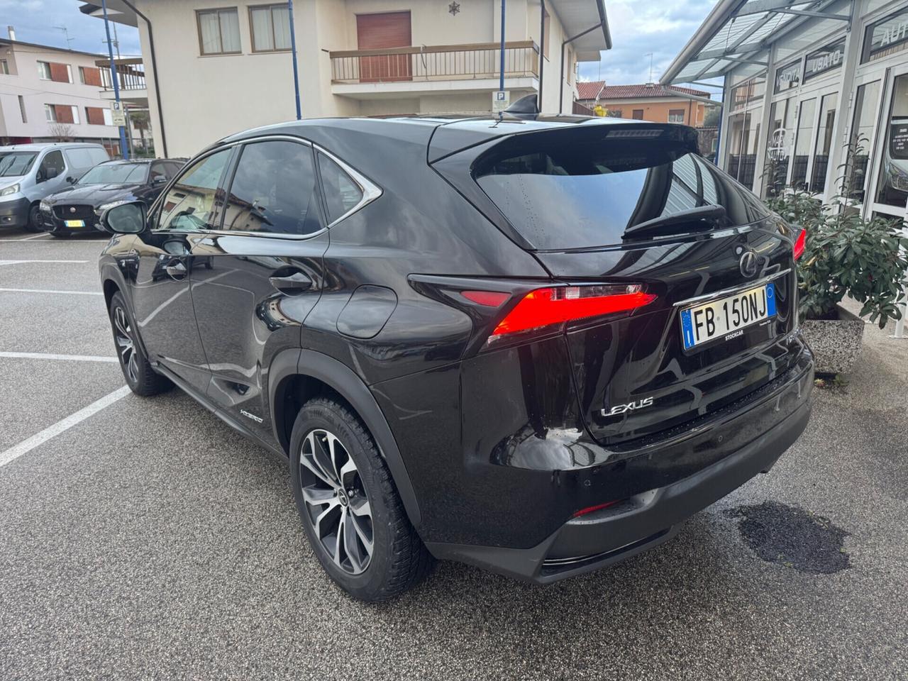 Lexus NX 300h NX Hybrid 4WD F-Sport
