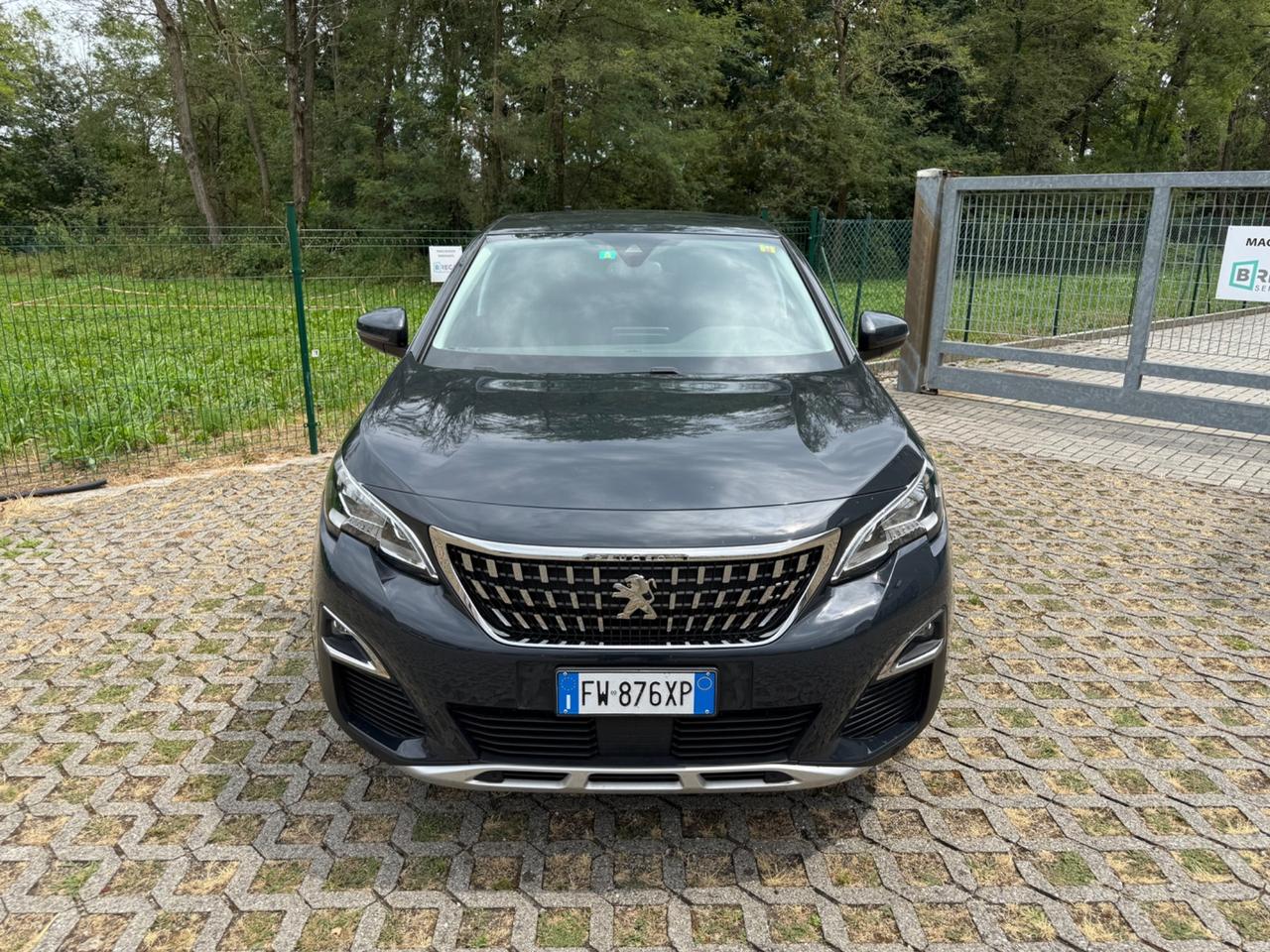 Peugeot 3008 BlueHDi 130 S&S EAT8 Allure*Automatik*Pelle*Navi