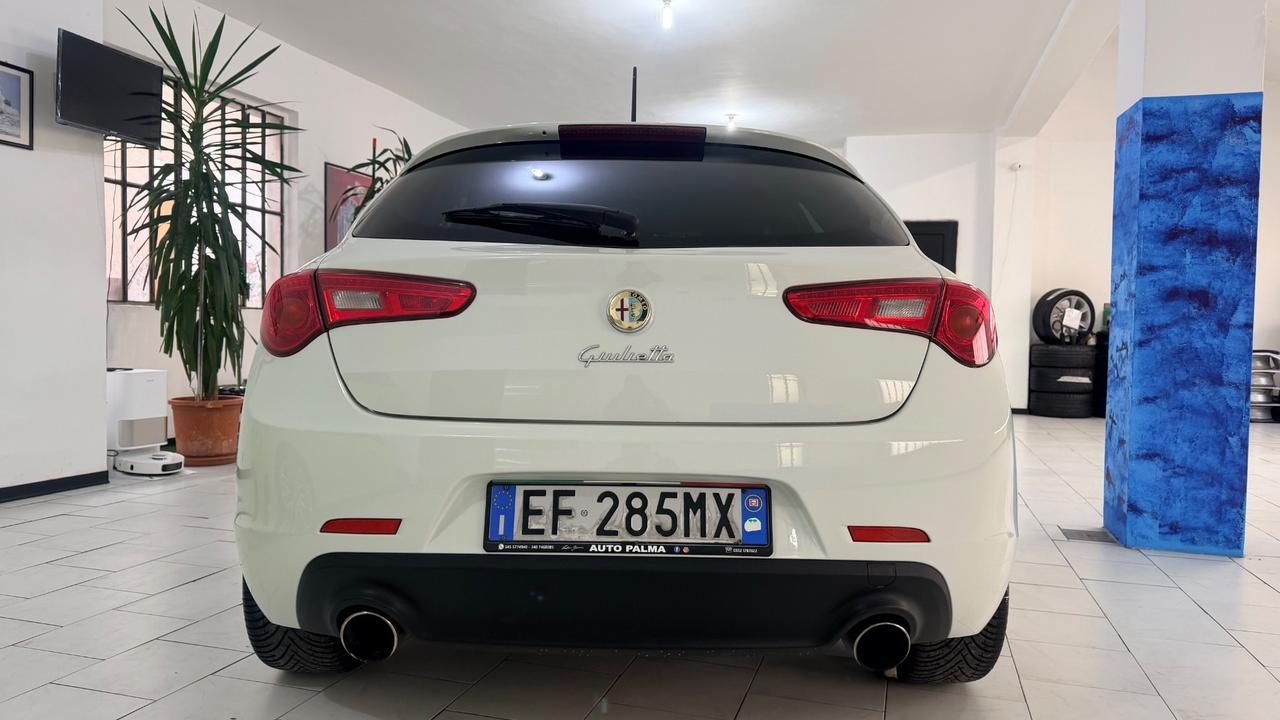 Alfa Romeo Giulietta 1750 TBi Quadrifoglio Verde