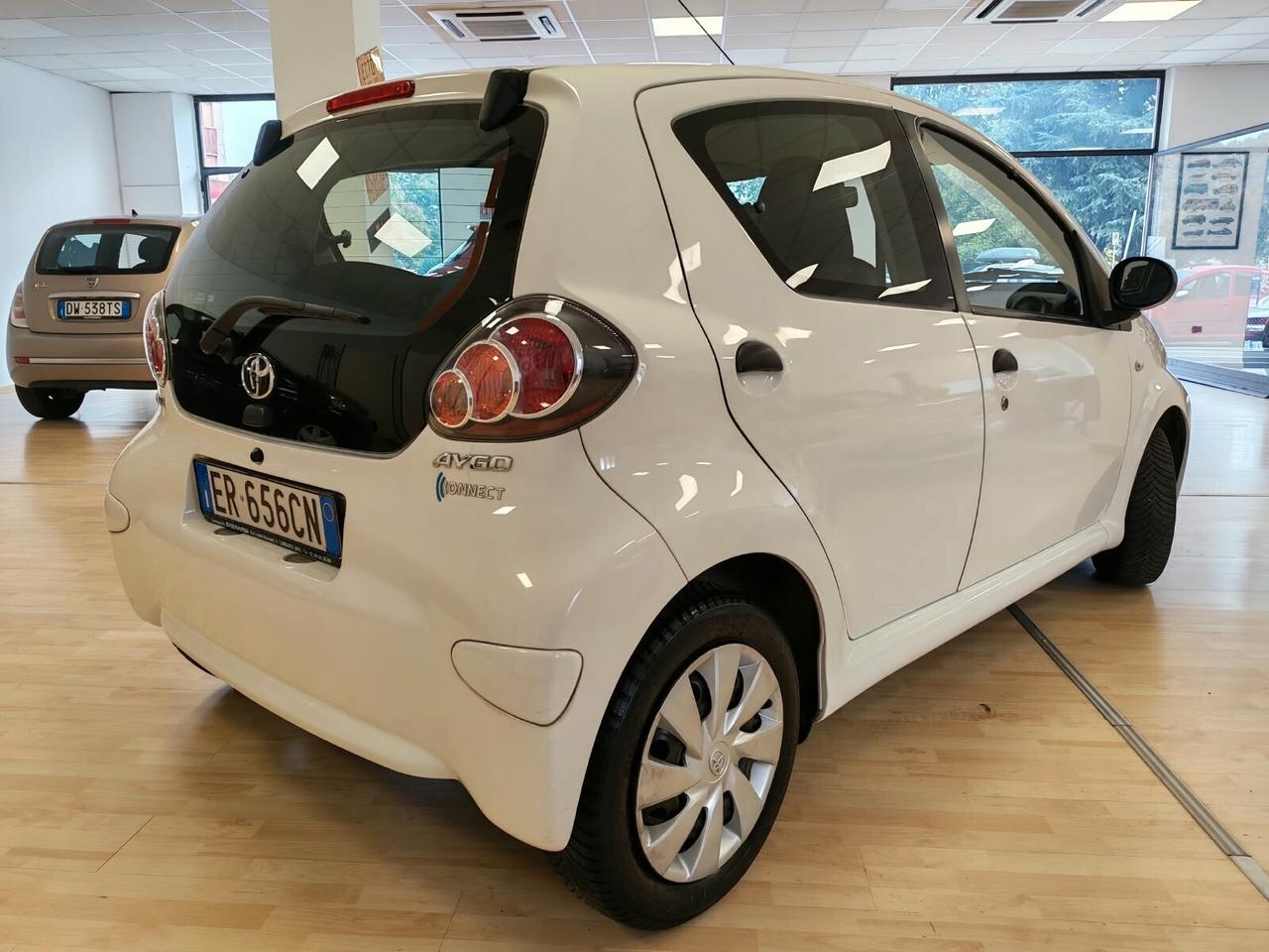 Toyota Aygo - FRIZIONE + TAGLIANDO NUOVI !!!