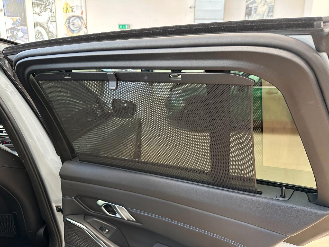 BMW 320 d Touring mhev xdrive MSport-19"-Tetto-Pelle-Carplay-Camera