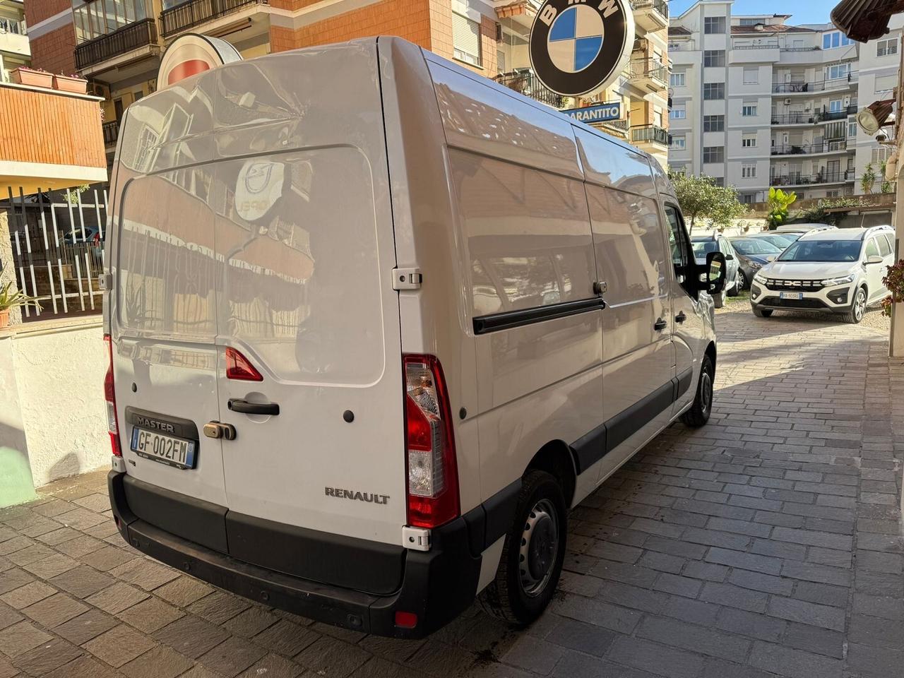 RENAULT Master T35 2.3 dCi 135CV PM-TM