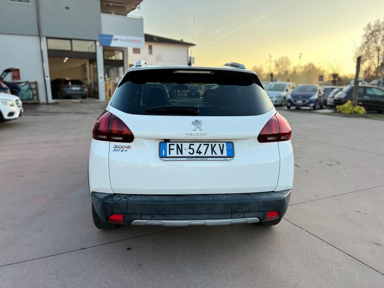Peugeot 2008 BlueHDi 100 S&S Allure