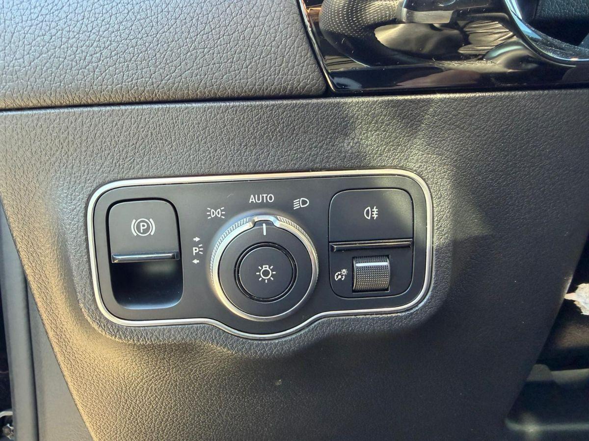 MERCEDES - Classe GLA - 200 d Automatic Premium