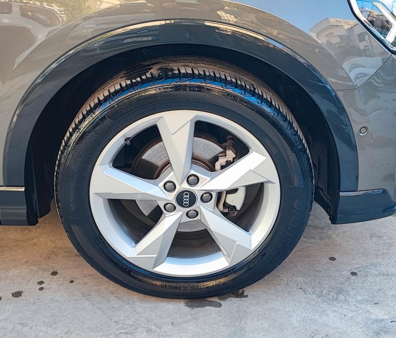 Audi Q3 SBP 35 TDI S TRONIC PLUS 6/2022