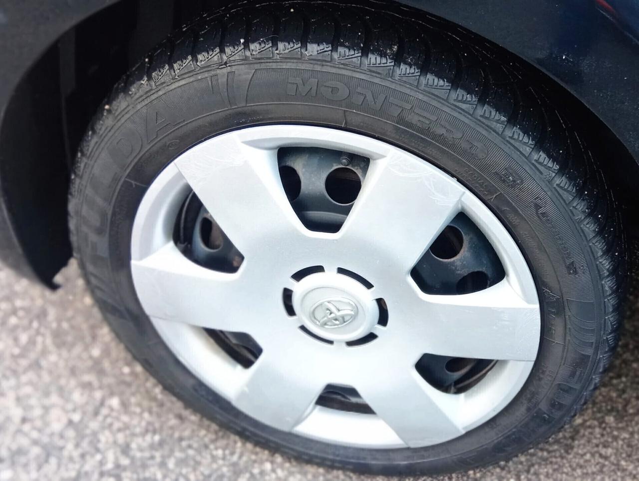 Toyota Aygo 1.0 CLIMA - LEGGI!