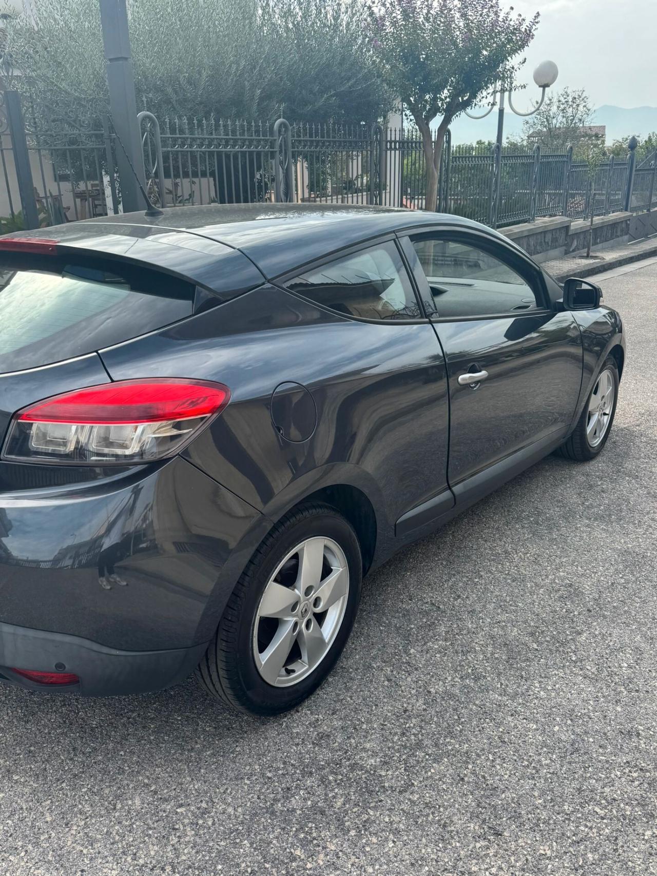 Renault Mégane Coupé 1.5 dCi 110CV Dynamique