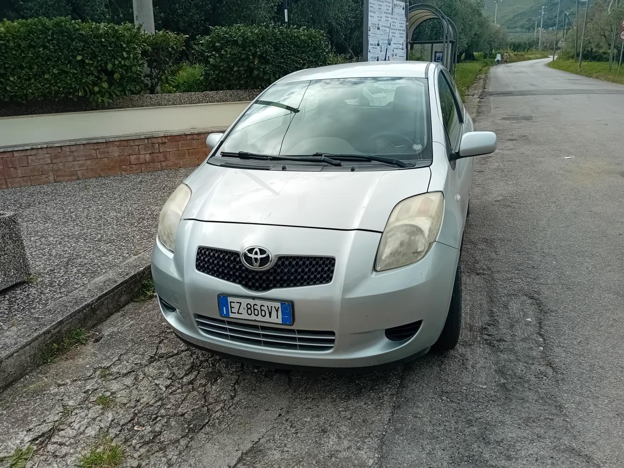 Toyota Yaris 1.0 3 porte Now