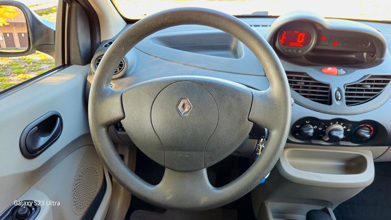 Renault Twingo 2° serie ok neopatentati garantita 12 mesi