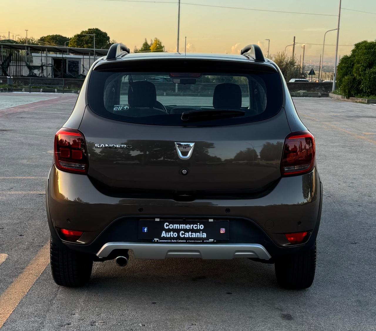 Dacia Sandero Stepway 1.5 dCi CAMBIO AUTOMATICO