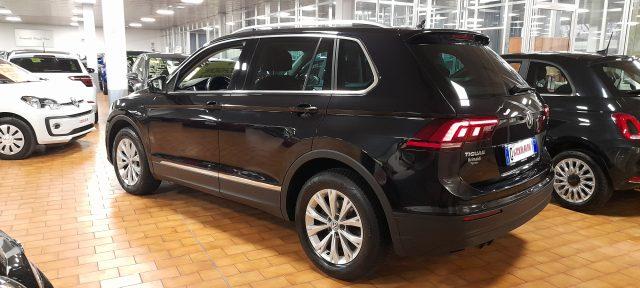 VOLKSWAGEN Tiguan 2.0 TDI SCR DSG Business LED