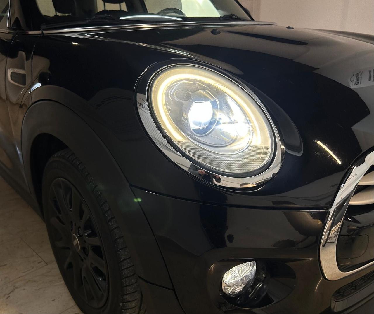 MINI COOPER D 1.5 DIESEL TOT BLACK FARO LED