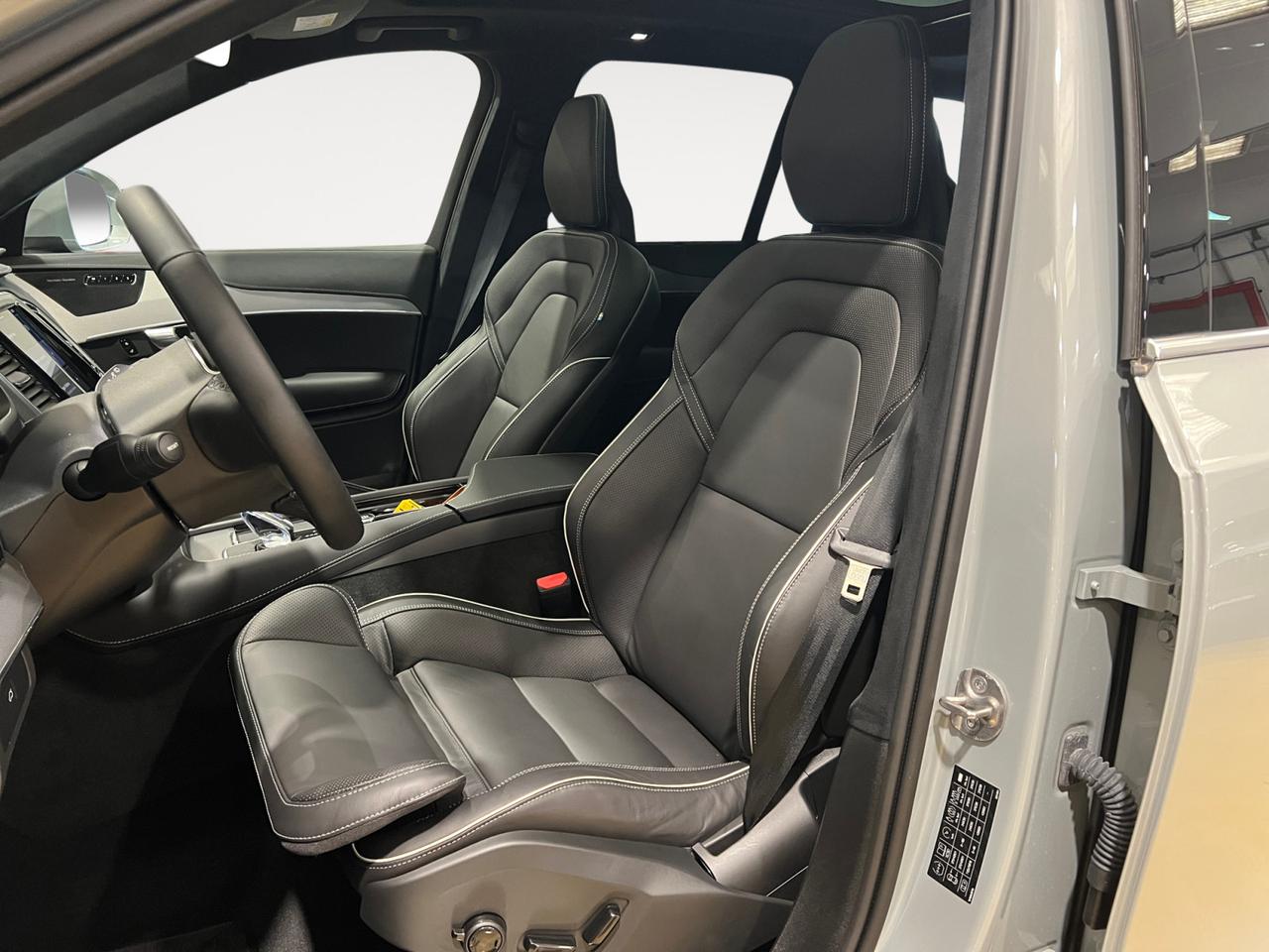 VOLVO XC90 ULTIMATE BRIGHT B5 AWD AUT 7P