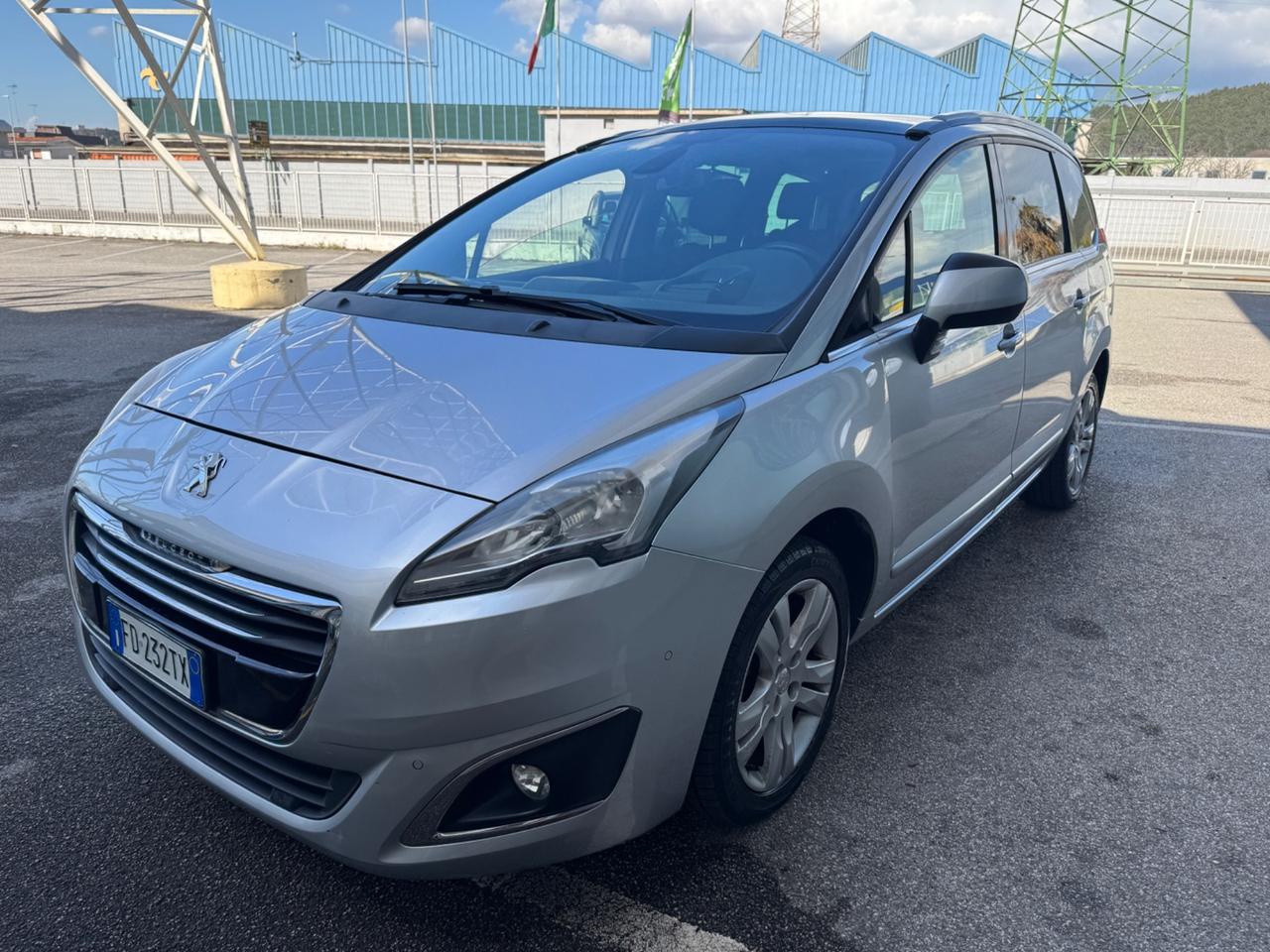 Peugeot 5008 BlueHDi 120 Allure 2016