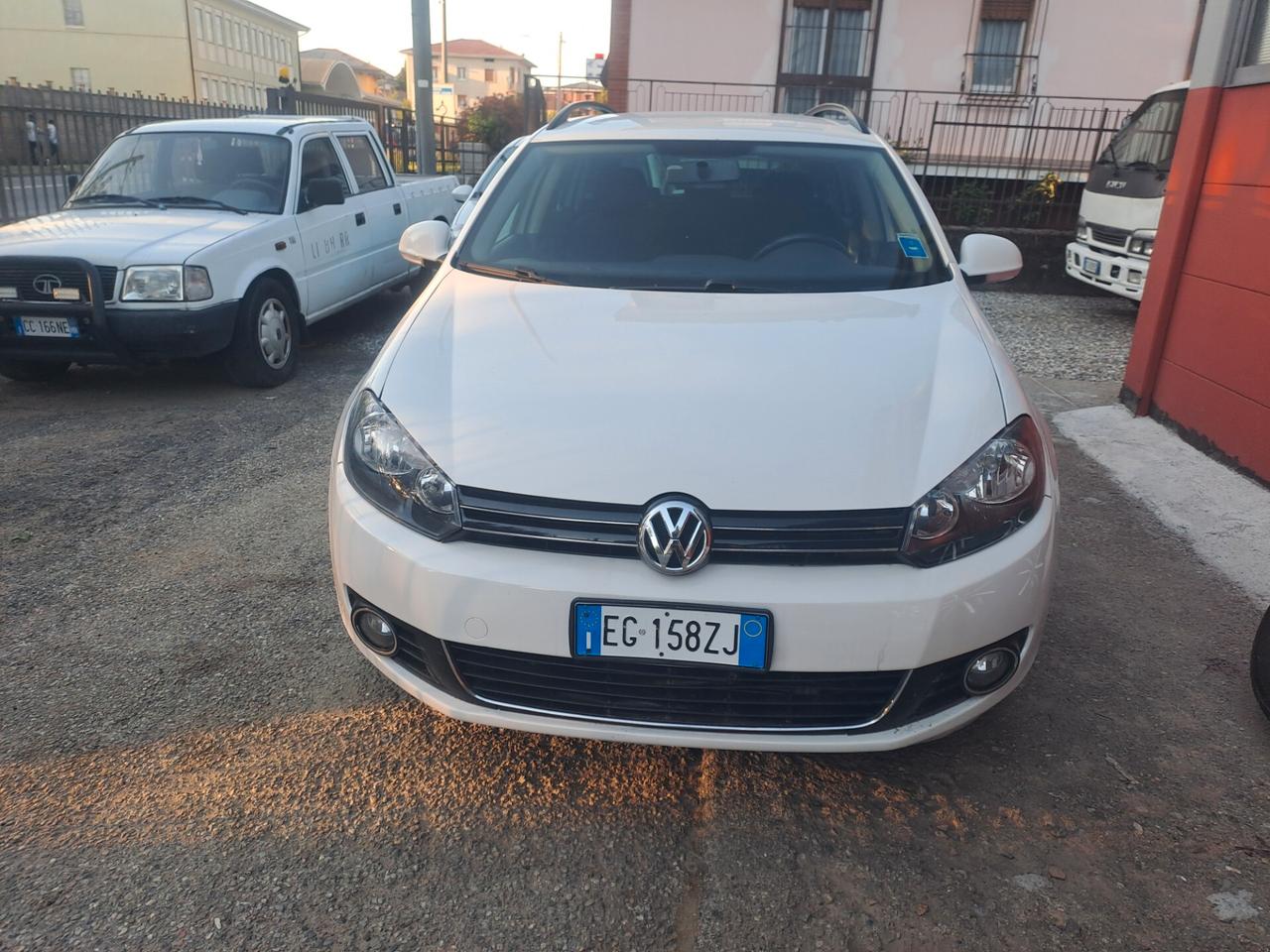 Volkswagen Golf Variant 2.0 TDI 140CV DPF DSG 5p. Highline