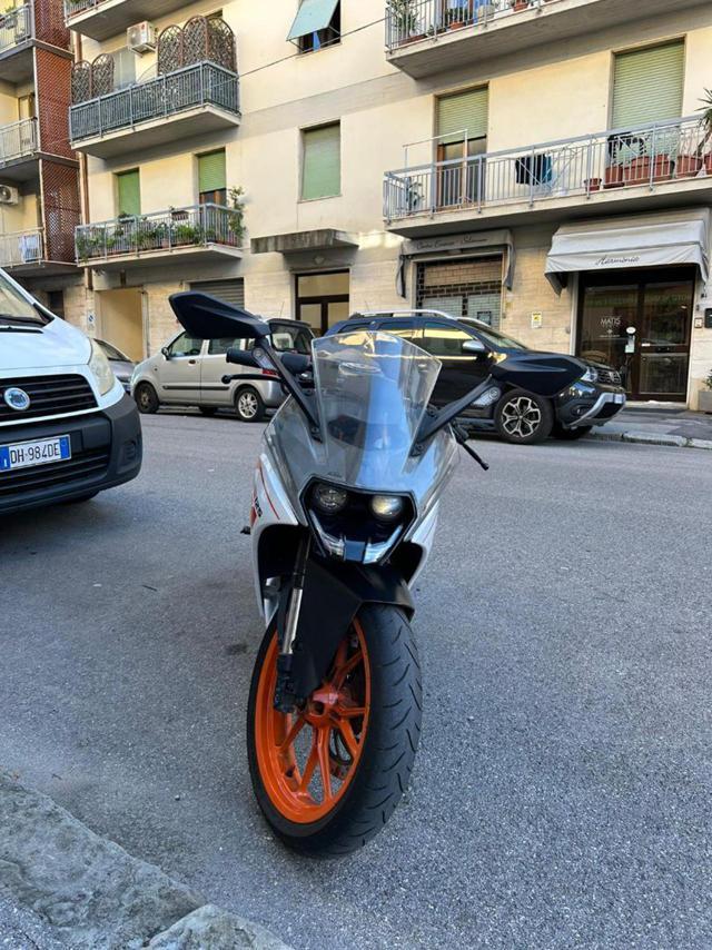 KTM RC 125 RC 125 -UNICO PROPRIETARIO-