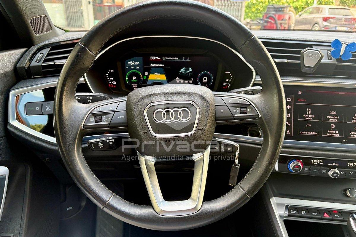 AUDI Q3 45 TFSI e S tronic S line edition