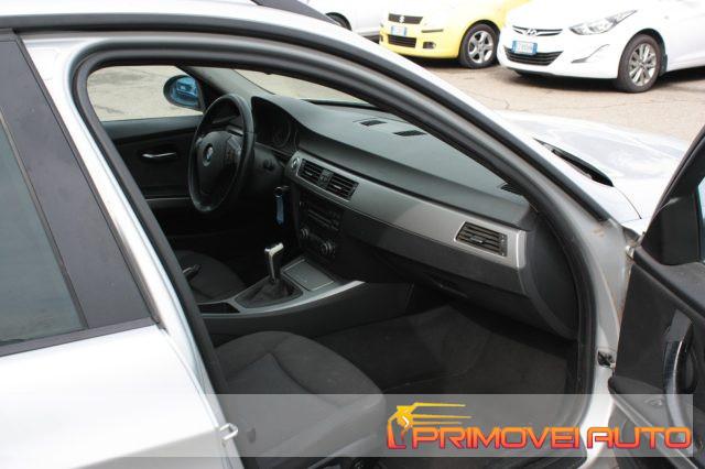 BMW 318 d cat Touring Attiva