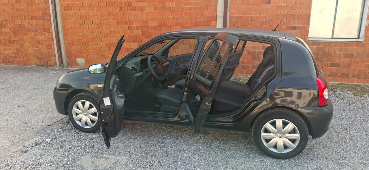 CLIO 1.2 5 PORTE FULL X NEOPATENTATI