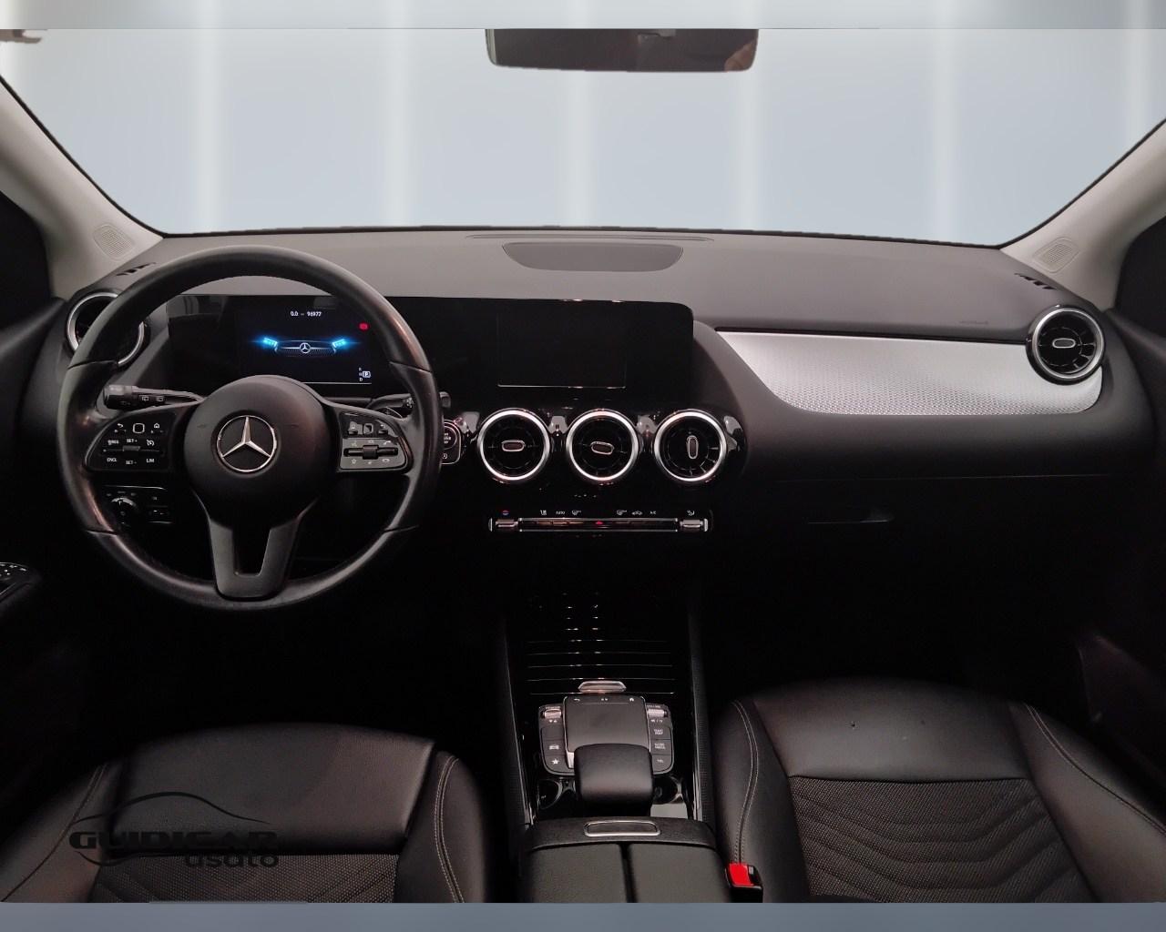 Mercedes-Benz Classe B - W247 2018 - B 180 d Sport auto