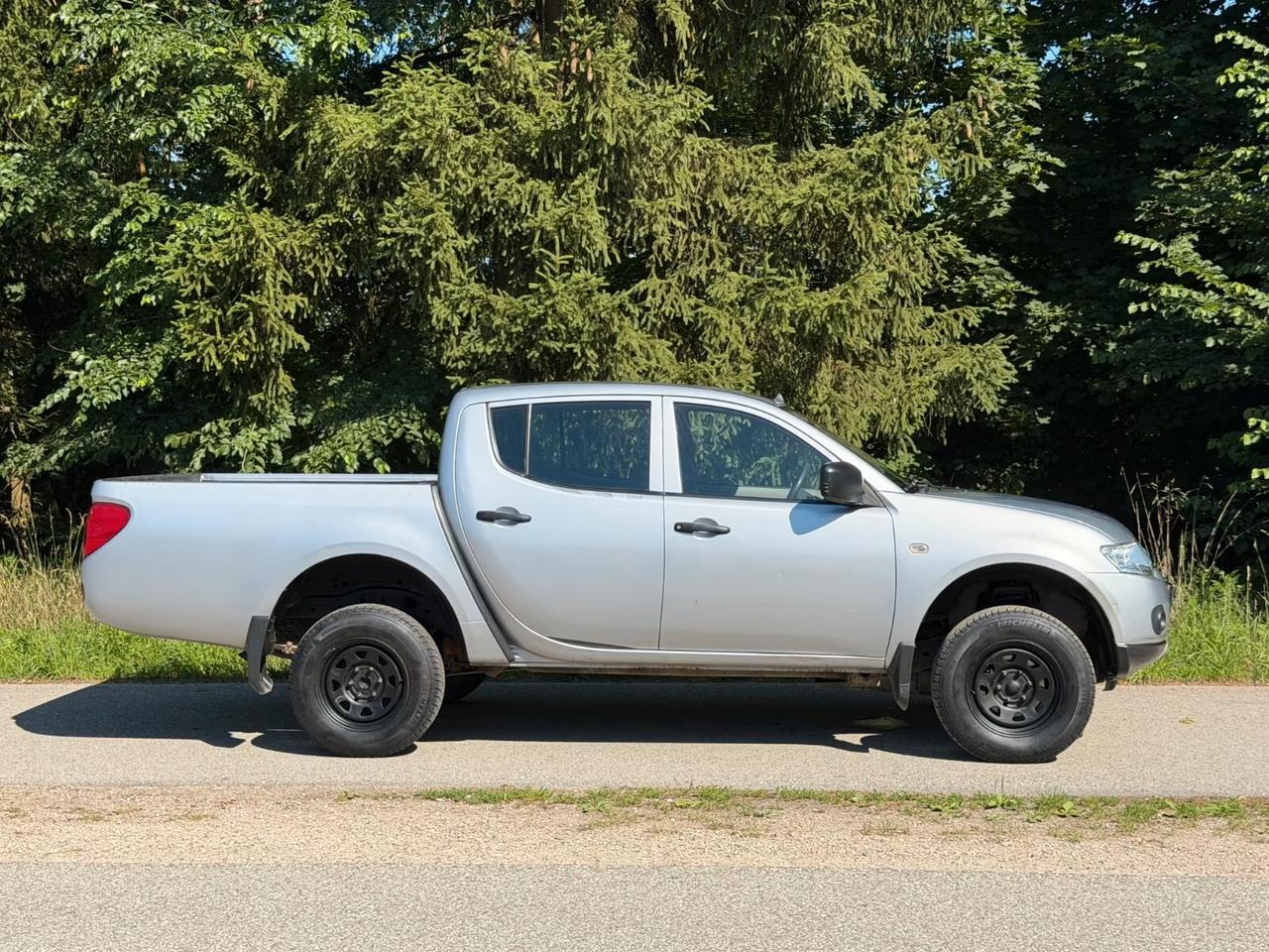 Mitsubishi L200 °Invite°Doppia Cabina°4x4 CLIMA