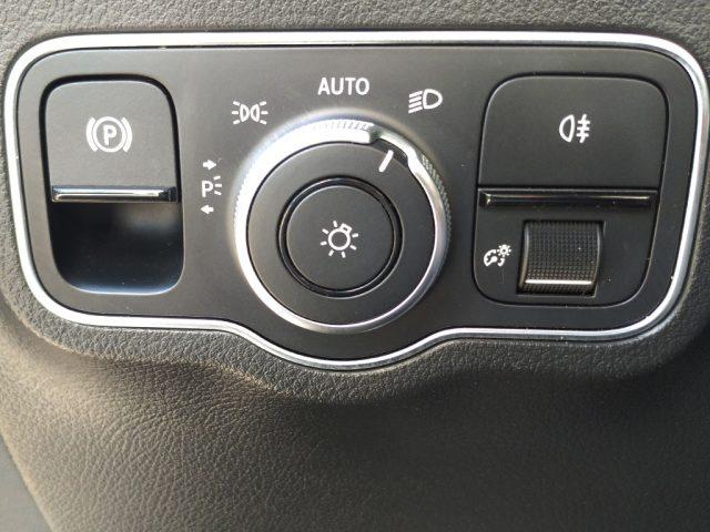 MERCEDES-BENZ GLA 250 E PHEV hybrid EQ Sport auto