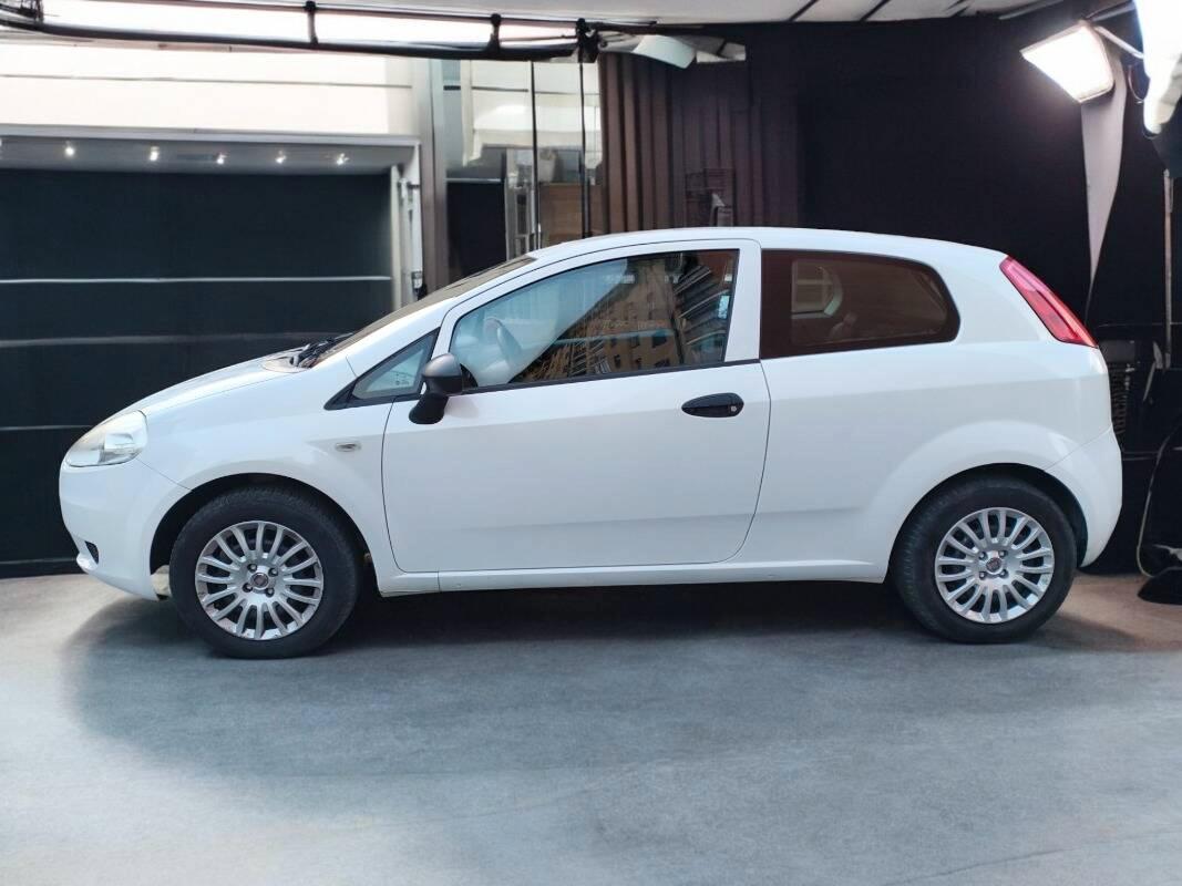 Fiat Punto III Punto III 2012 Om Autocarro
