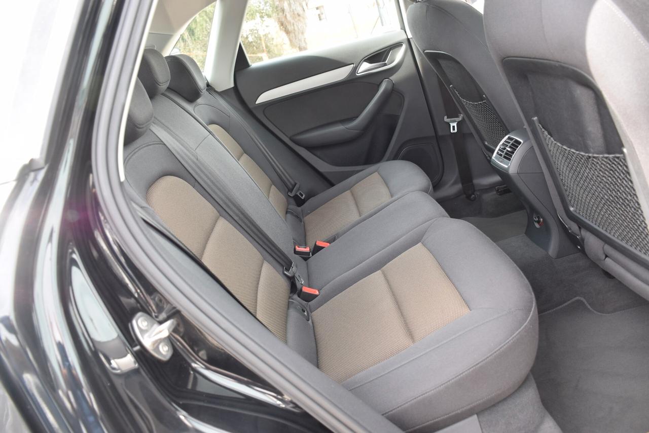 Audi Q3 2.0TDI 140CV 6M NAVI CRUISE SENSORI FULL