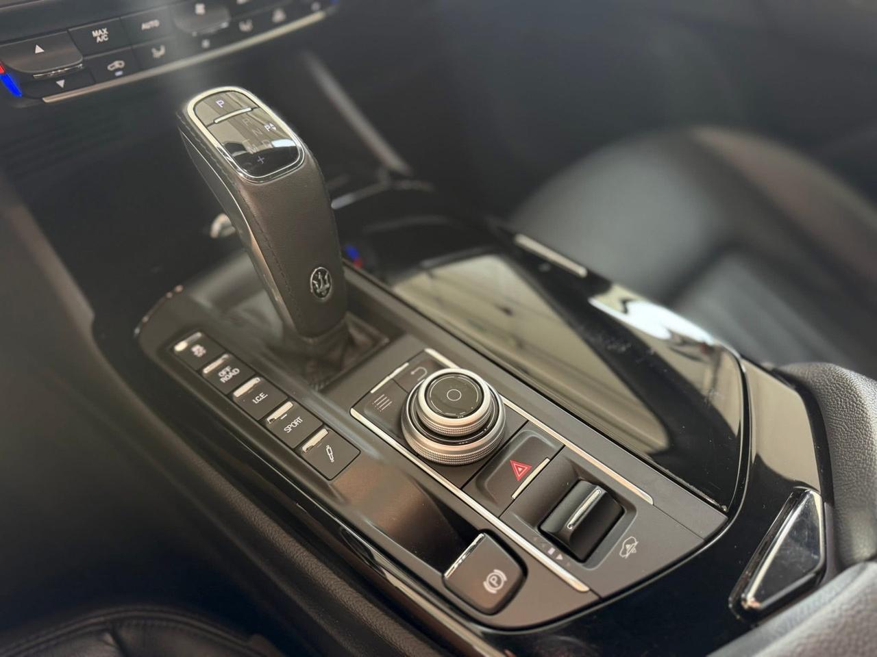 Maserati Levante 3.0 V6 Q4 250CV Diesel AWD