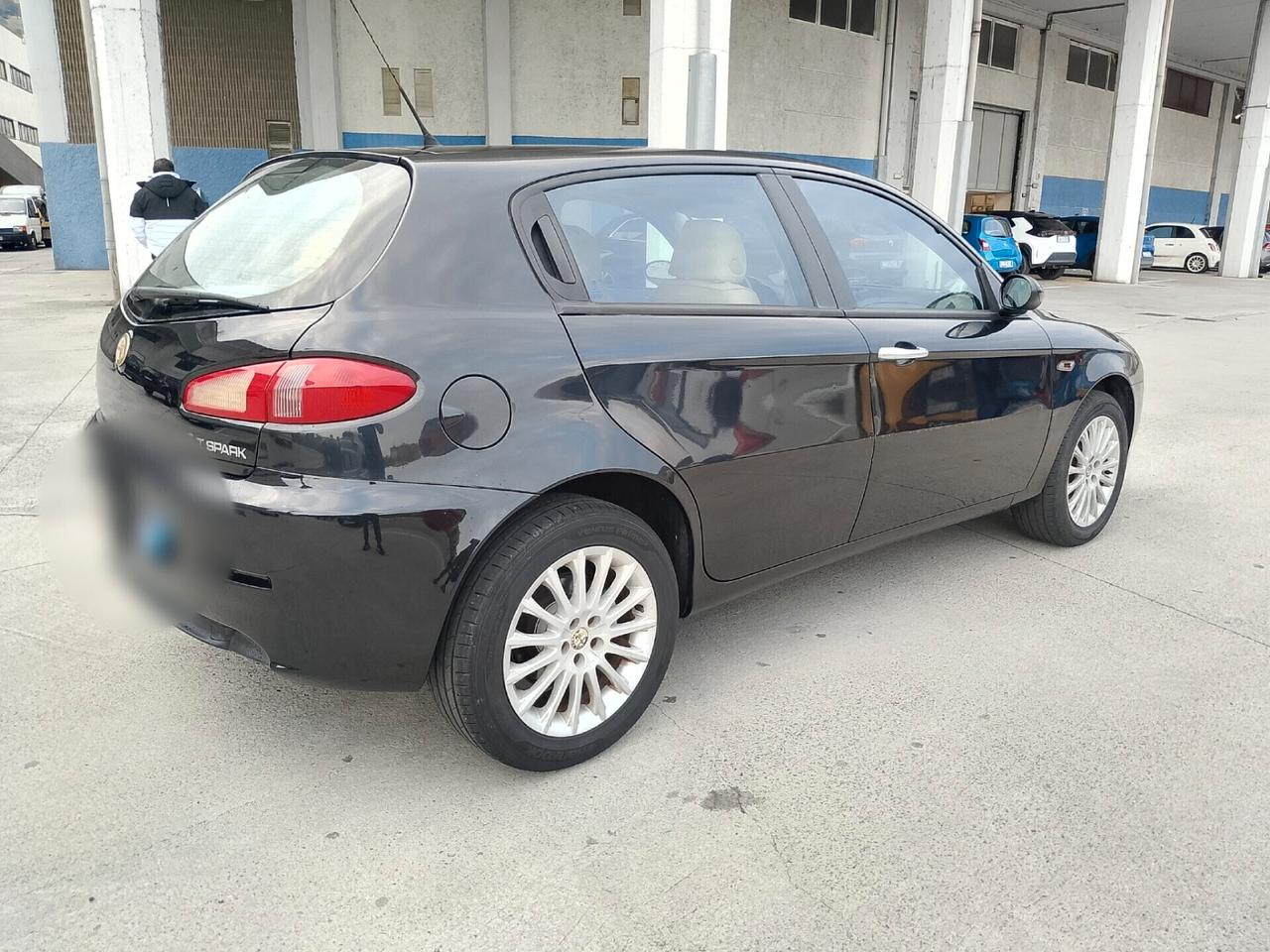 Alfa Romeo 147 1.6 16V TS 5P. Distinctive 45.000km