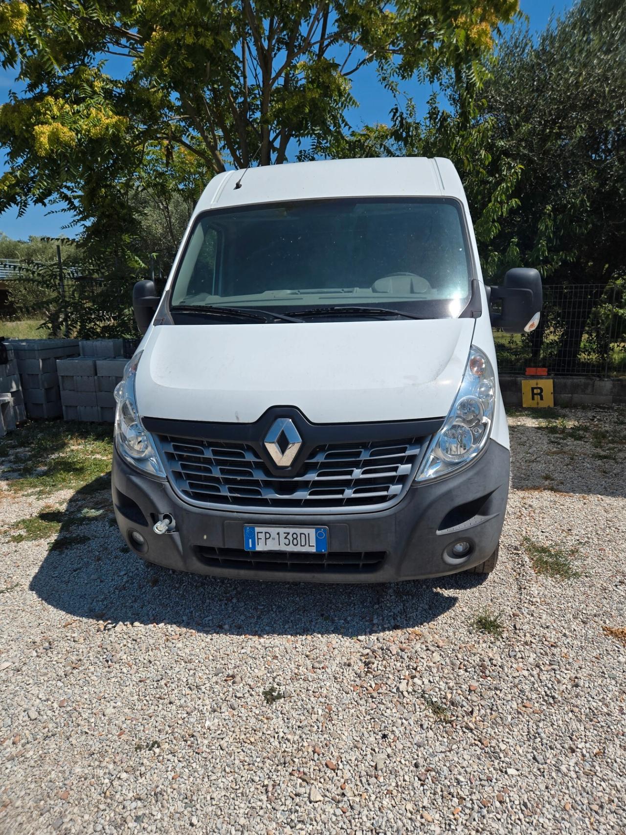 Renault master