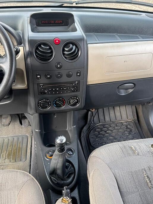 Peugeot Ranch 1.6 HDi 5p. Totem