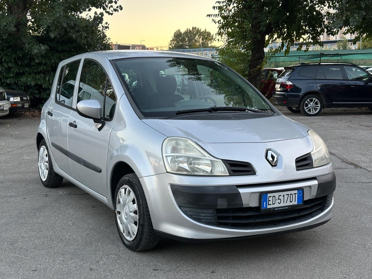 Renault Modus Grand 1.2 16V Dynamique