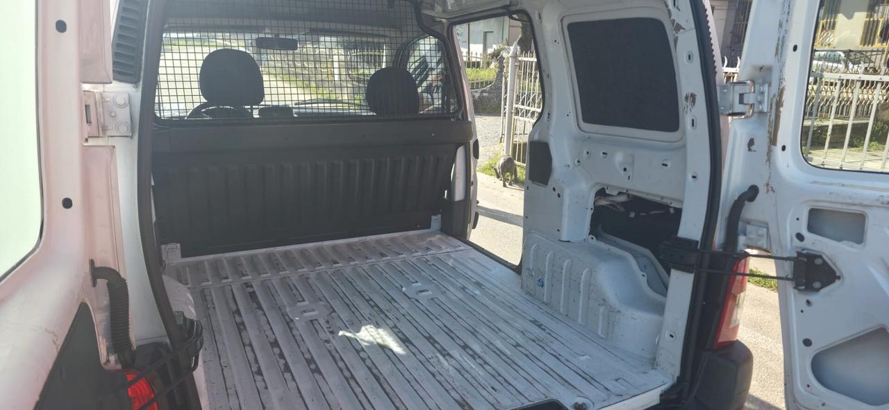 Peugeot ranch 1.6 diesel