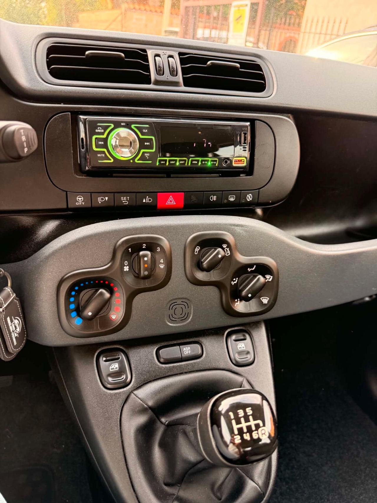 Fiat Panda 1.0 Hybrid Ok Neop. No Vinco.
