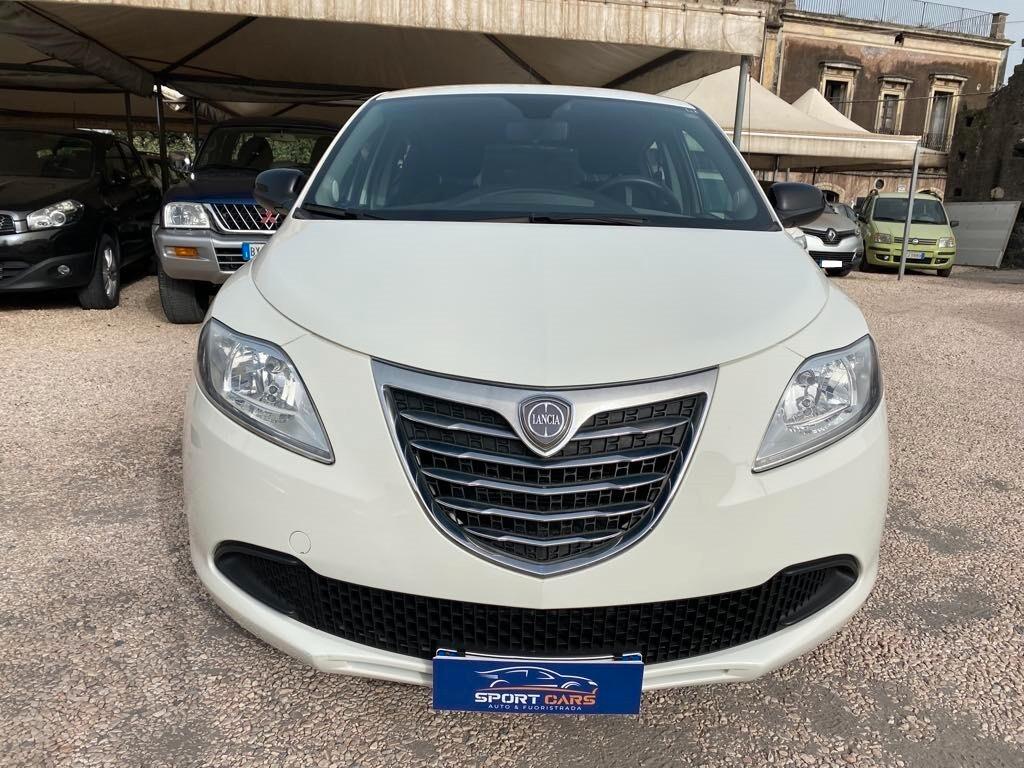 Lancia Ypsilon 1.2 69 CV 5 porte S&S Silver