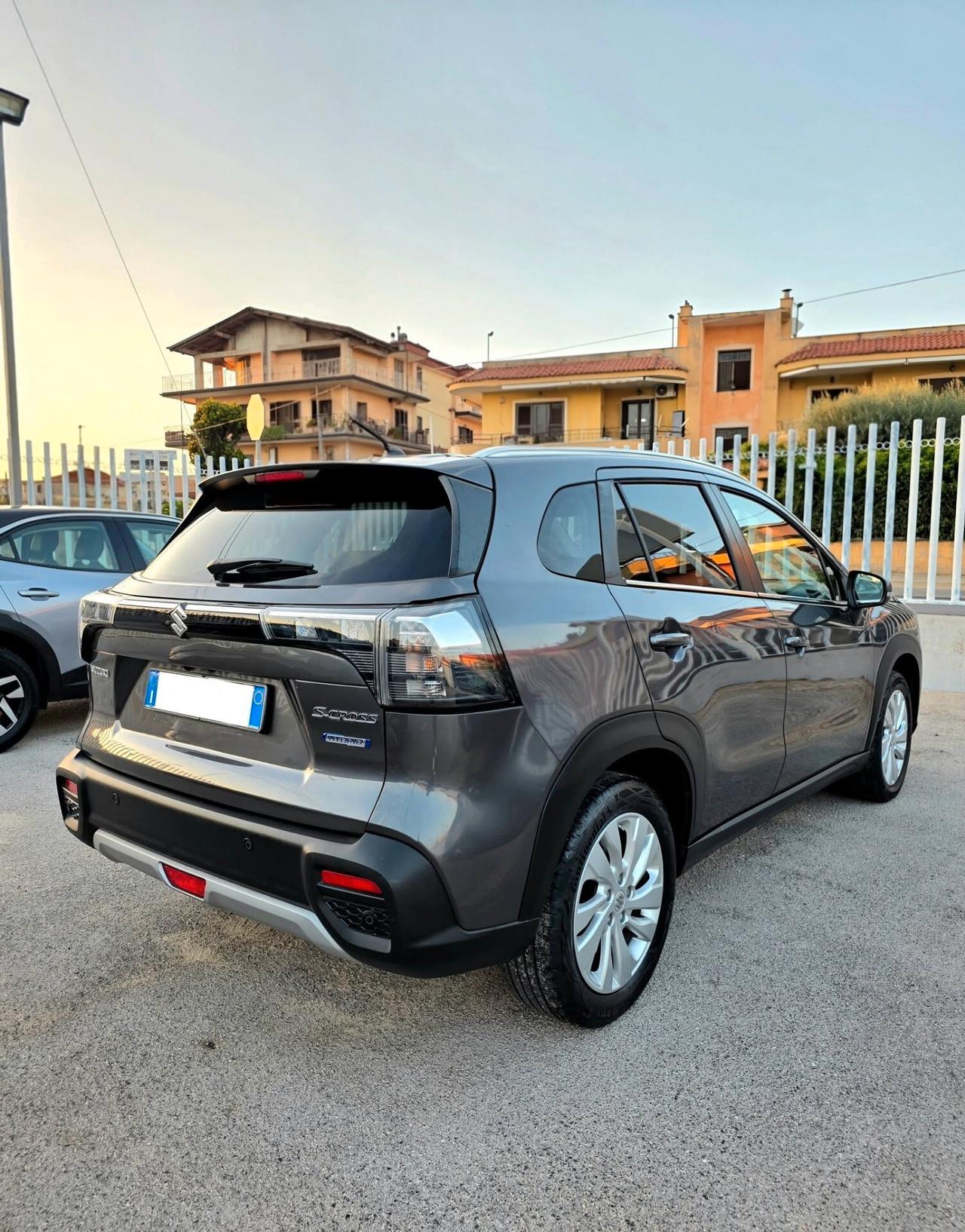 Suzuki S-Cross 1.4 Hybrid Top