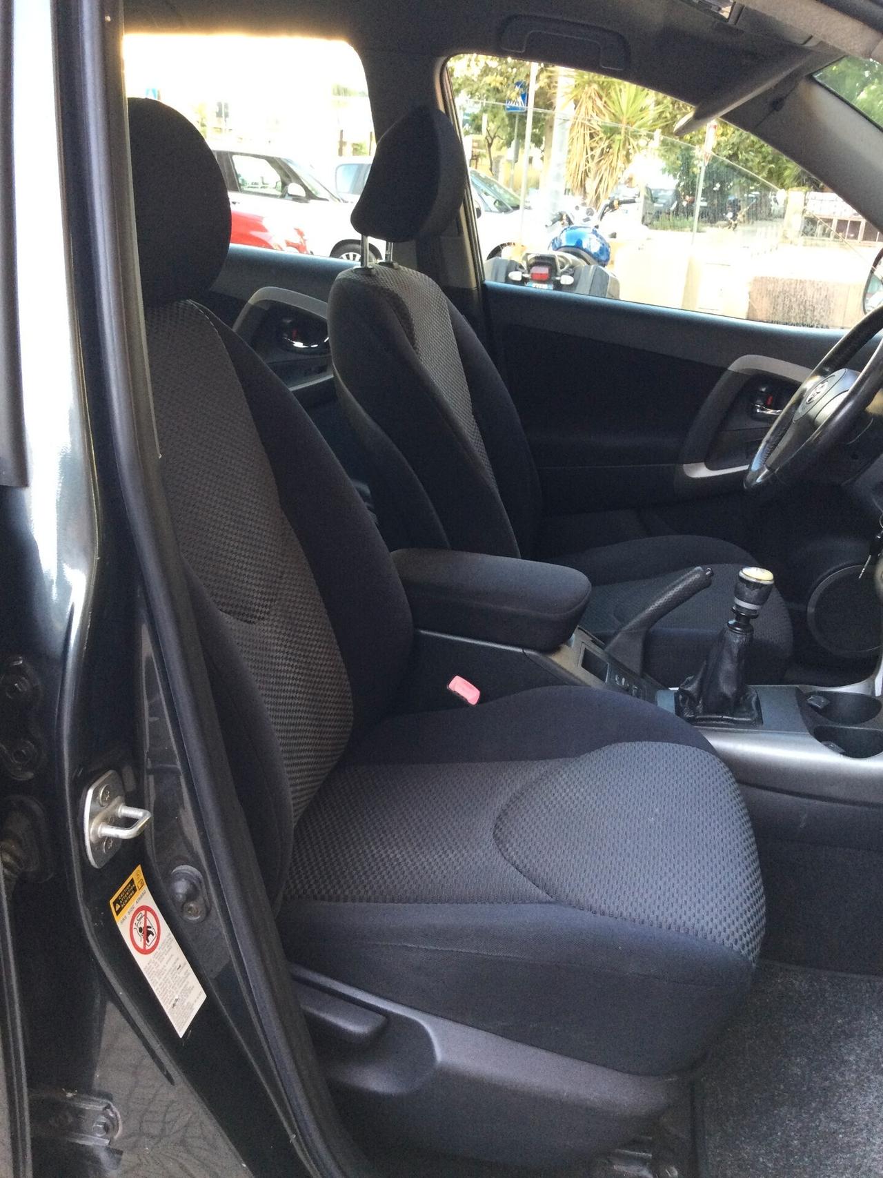 Toyota RAV 4 2.2 D-4D 136 CV Luxury