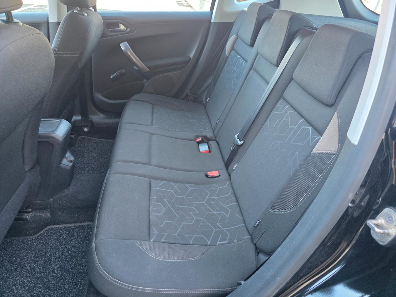 Peugeot 2008 PureTech 82 Allure