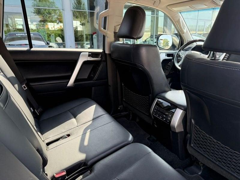 Toyota Land Cruiser 2.8 D4-D Executive A/T